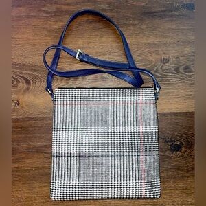 Tommy Hilfiger Crossbody Bag